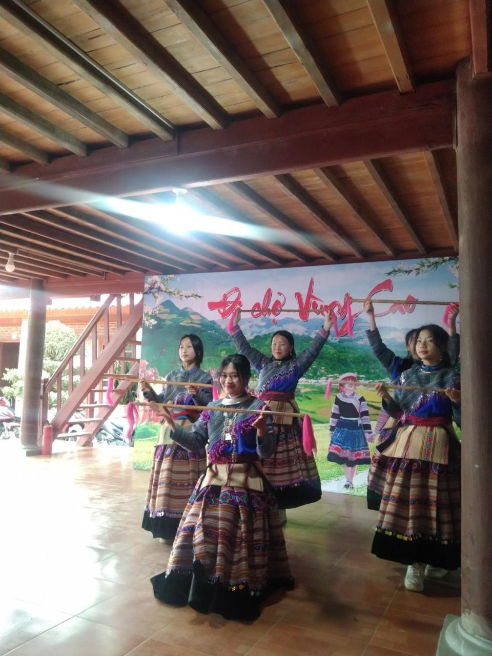 A Lin Homestay Bac Ha Εξωτερικό φωτογραφία